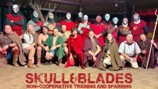 skull-and-blades-roma-combattimento-gladiatori